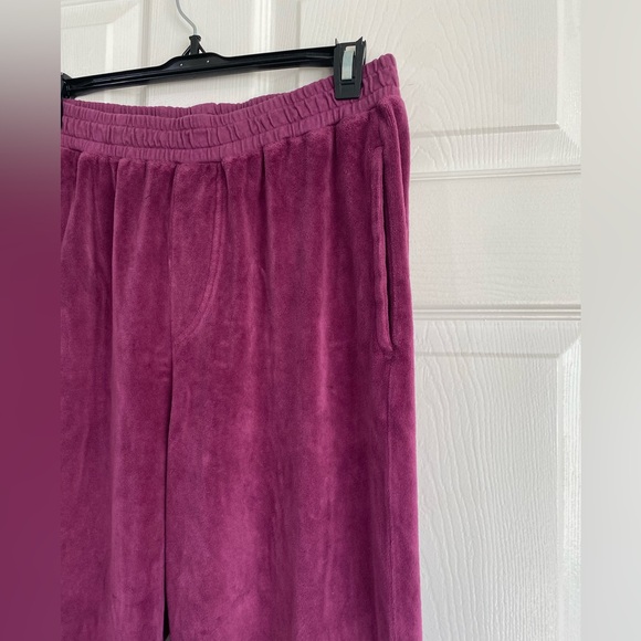 Suzie Kondi Velour Unisex Track Pants Size XS Plum Purple NWT Athleisure - Picture 3 of 14